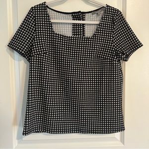 Blue Tassel Size Small Black and White Blouse with Back Buttons